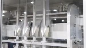 Envasadora Vertical Multipista para Líquidos