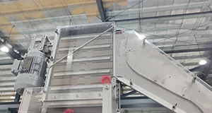 Máquina de Llenado y Tapado con Sistema de Seguimiento